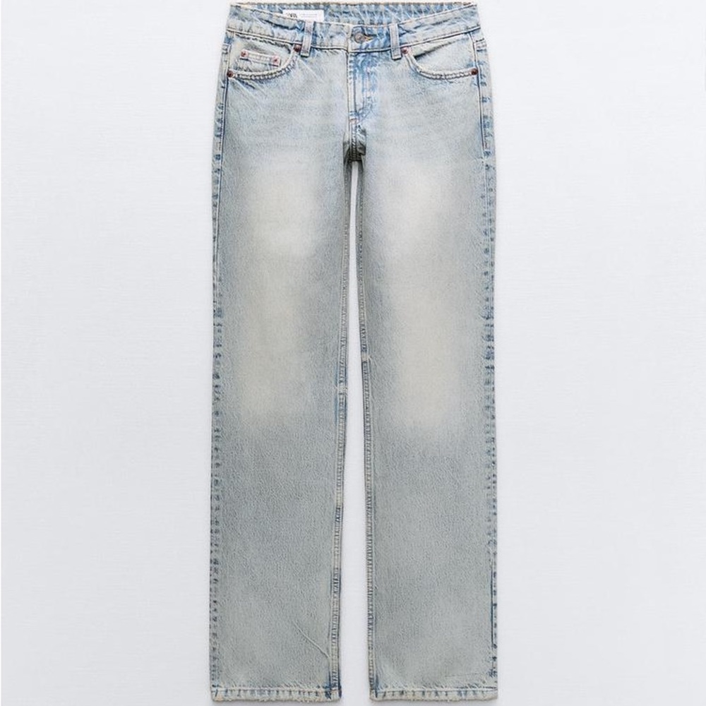 Zara Women’s Faded Blue Straight Jeans